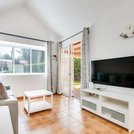 Home2book Tunos & Pool, Apartment *