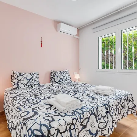 Apartment Home2book Tunos & Pool, *